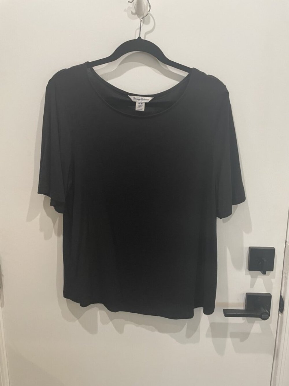 Tommy Bahama black, scoop neck, flutter sleeve tee - Size Medium - Retail $118
